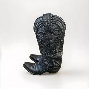 <<< SOLD >>>>  LUCCHESE Sheridan ~ Alligator And Python. Black. Size Women 8C.
